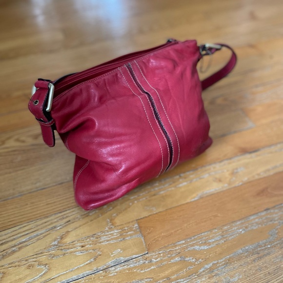 Red Leather shoulder bag - Picture 3 of 7